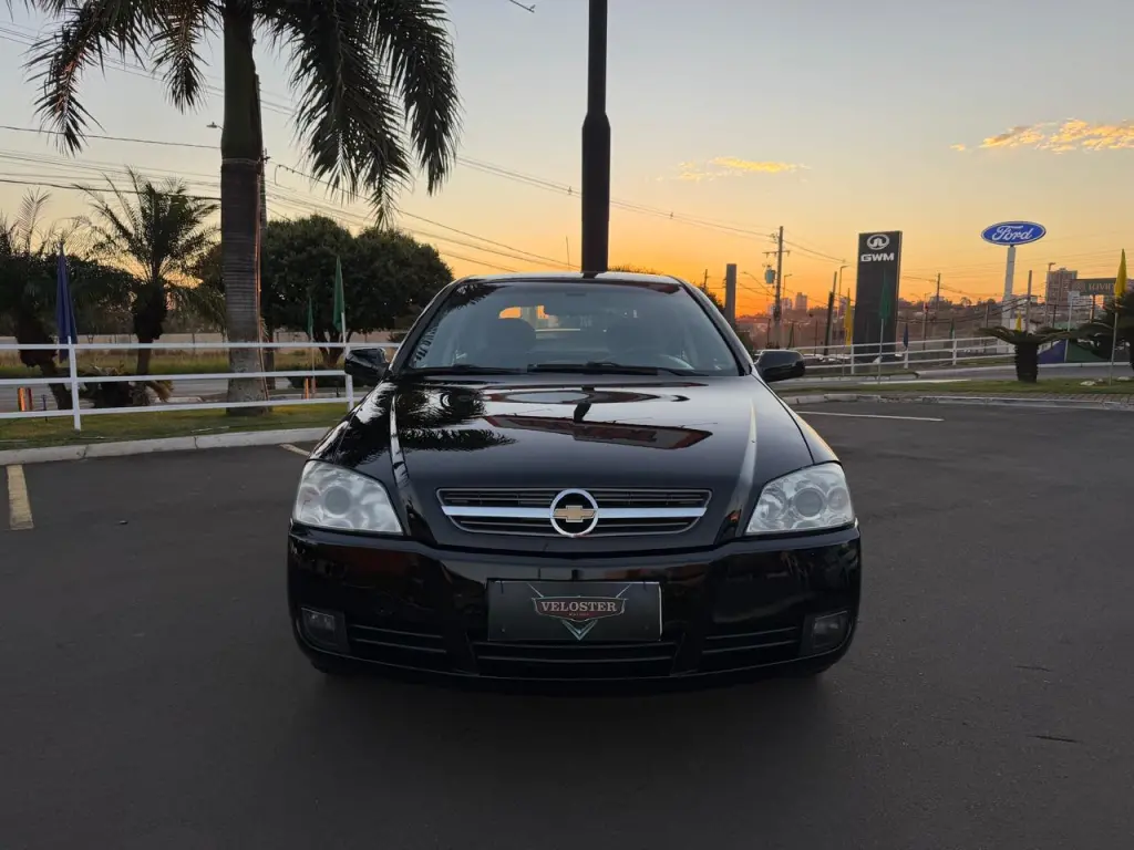 CHEVROLET Astra Hatch - Foto
