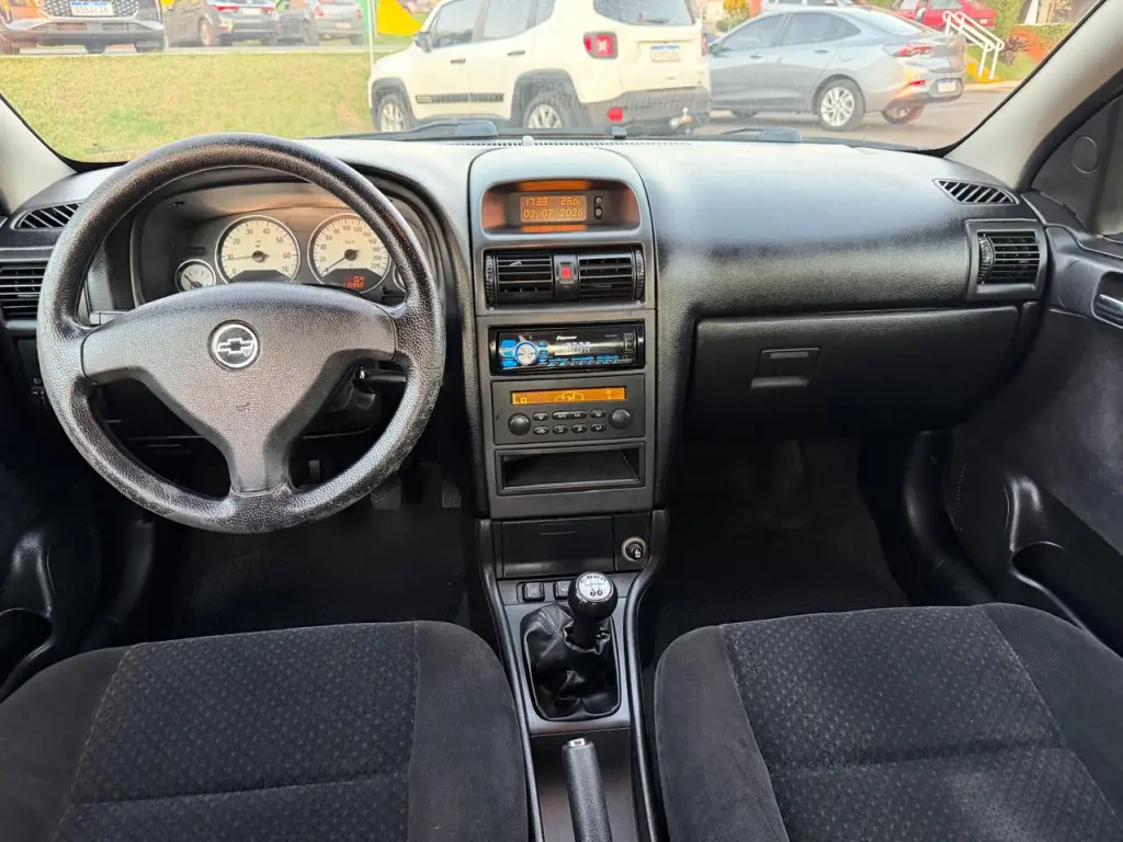 CHEVROLET Astra Hatch - Foto