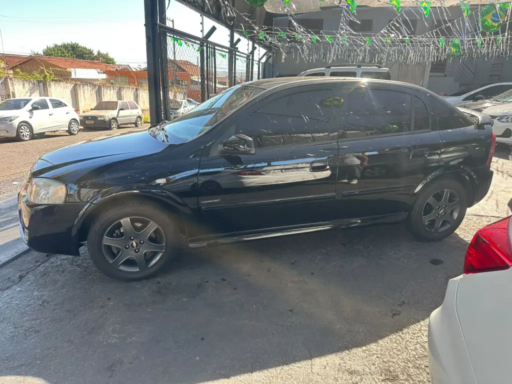 CHEVROLET Astra Hatch - Foto