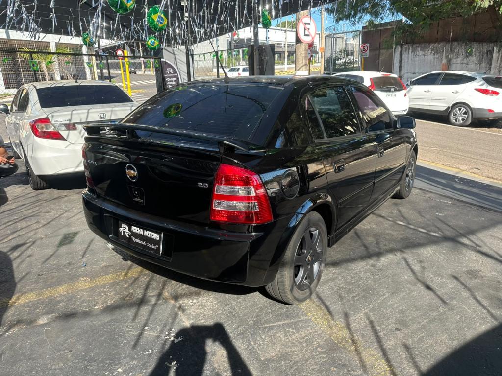 CHEVROLET Astra Hatch - Foto