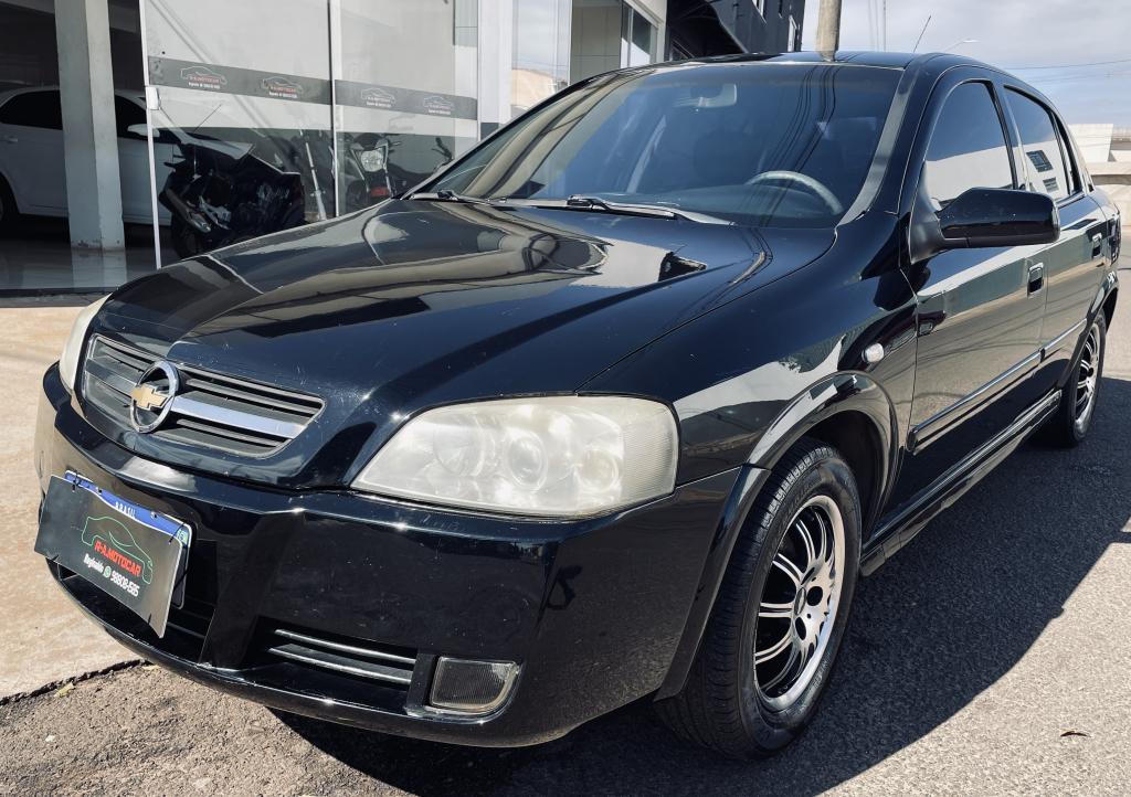 CHEVROLET Astra Hatch - Foto