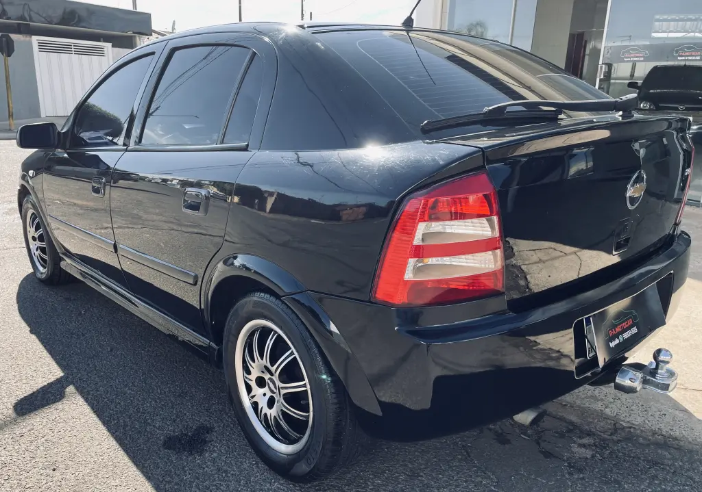 CHEVROLET Astra Hatch - Foto