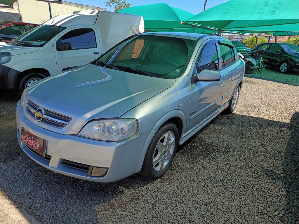 CHEVROLET Astra Hatch - Foto