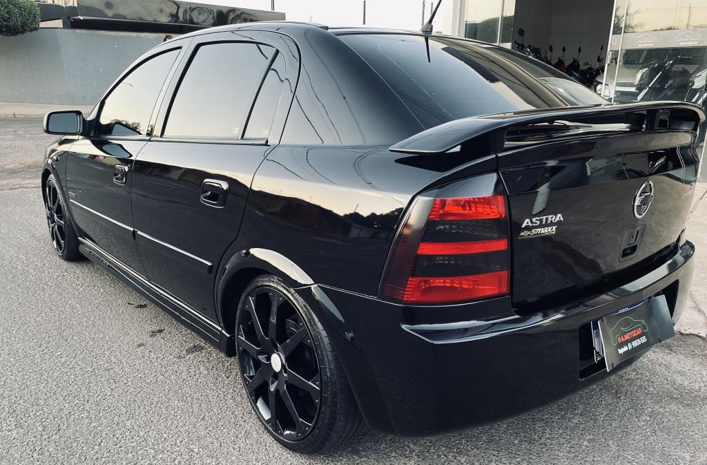 CHEVROLET Astra Hatch - Foto