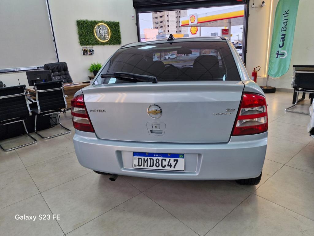 CHEVROLET Astra Hatch - Foto