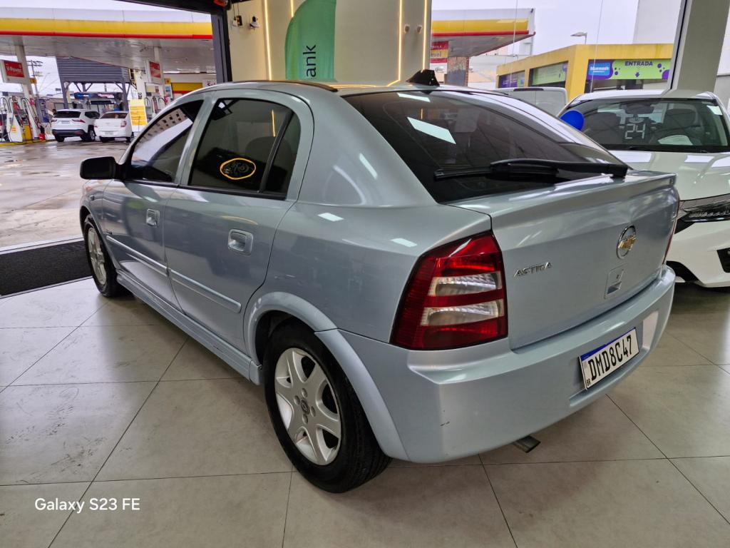 CHEVROLET Astra Hatch - Foto