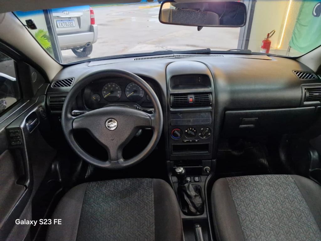 CHEVROLET Astra Hatch - Foto
