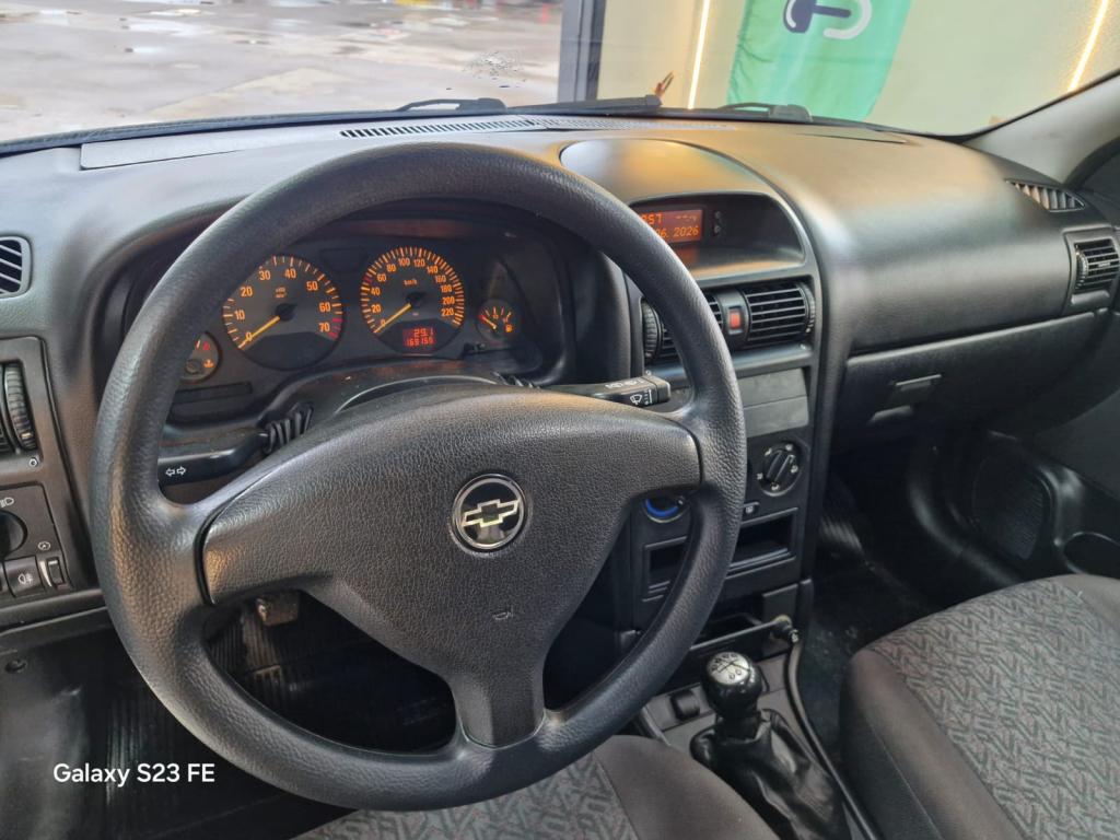 CHEVROLET Astra Hatch - Foto