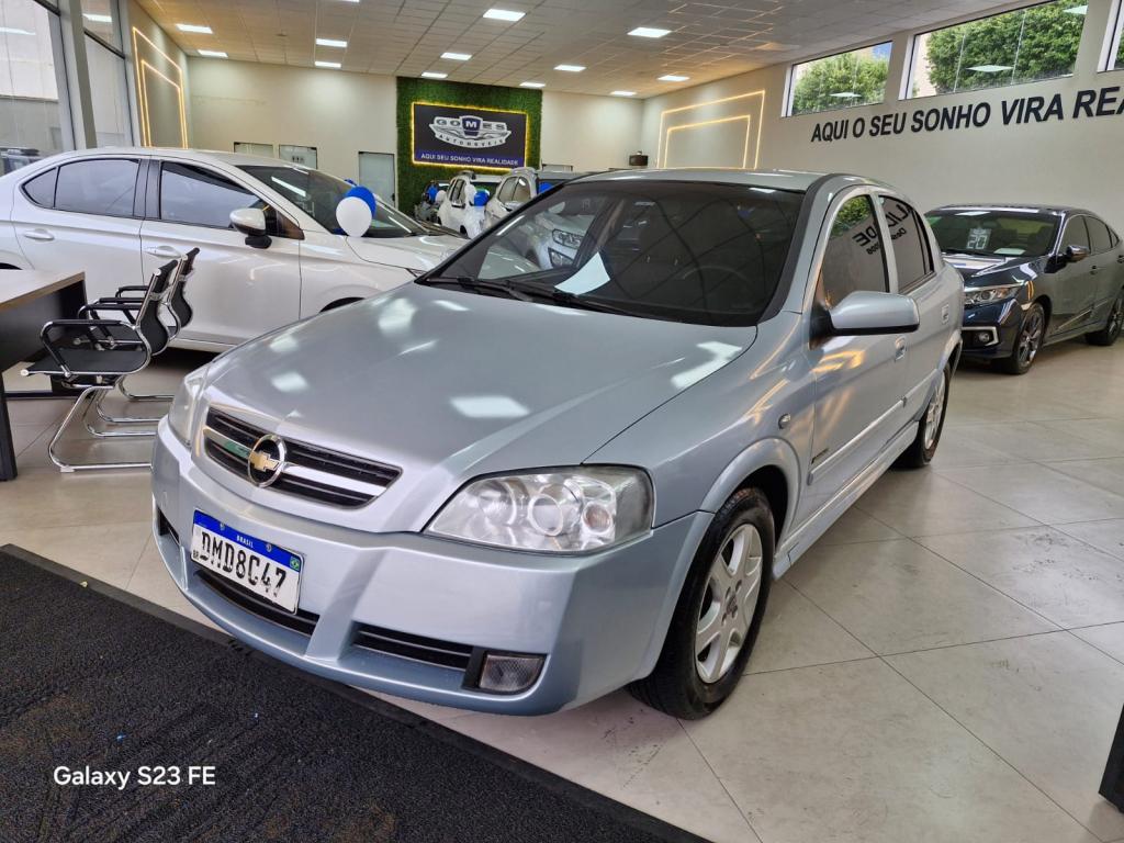 CHEVROLET Astra Hatch - Foto