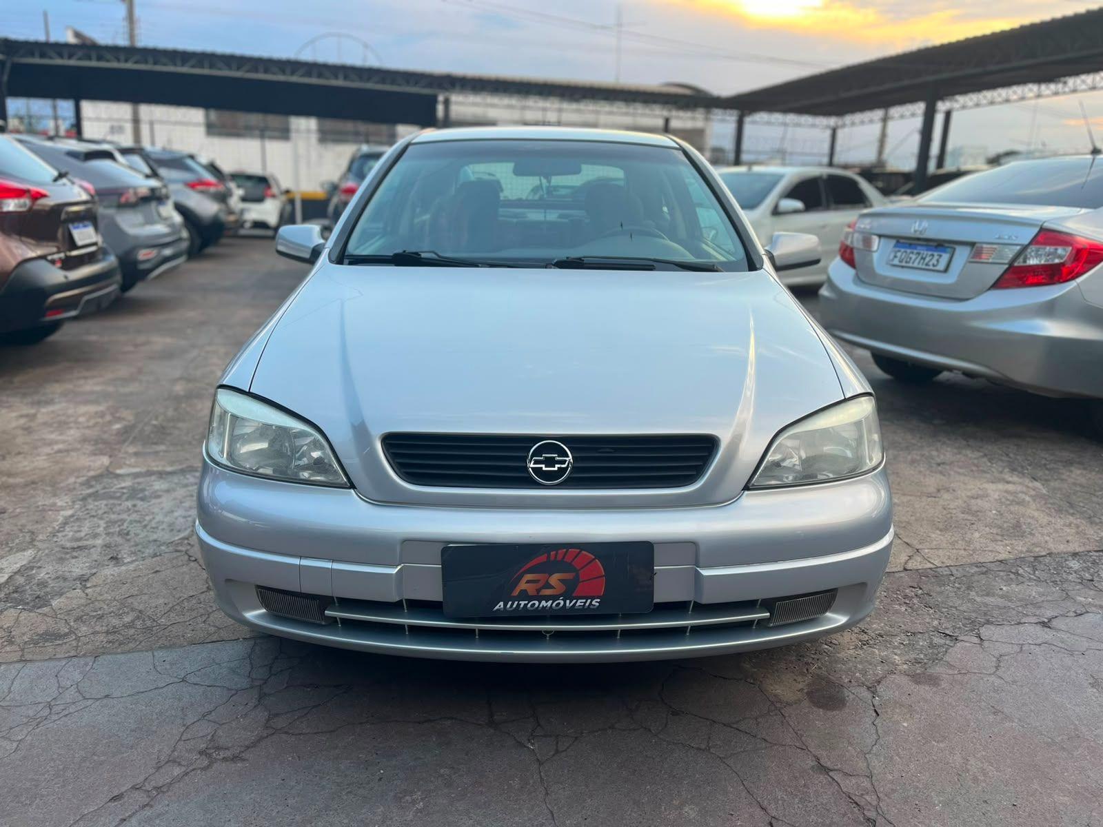 CHEVROLET Astra Hatch - Foto
