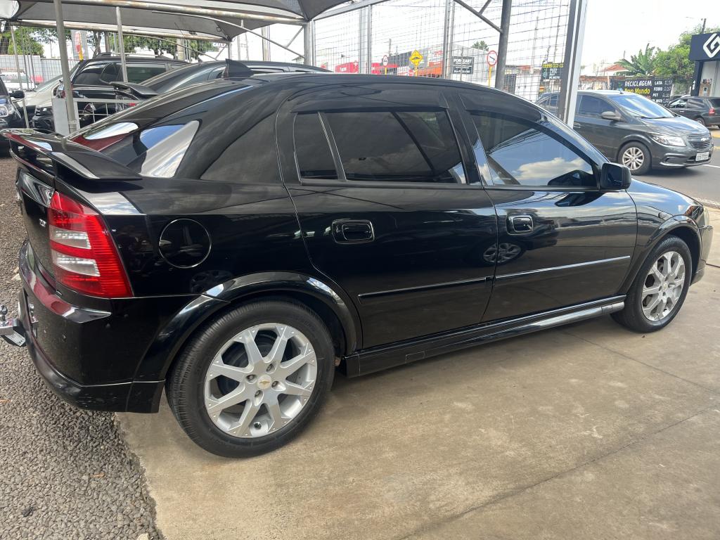 CHEVROLET Astra Hatch