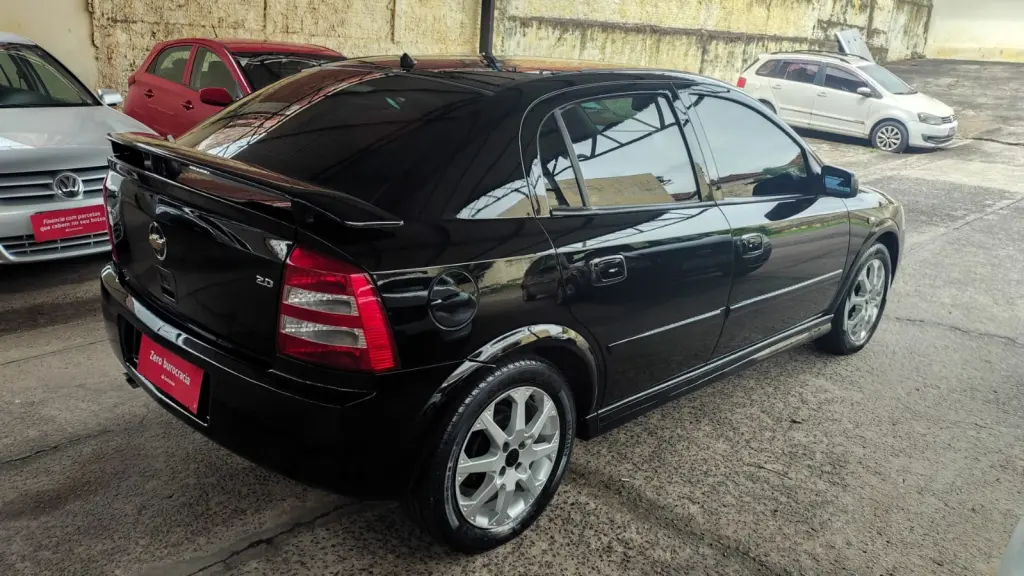CHEVROLET Astra Hatch - Foto
