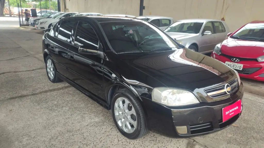 CHEVROLET Astra Hatch - Foto