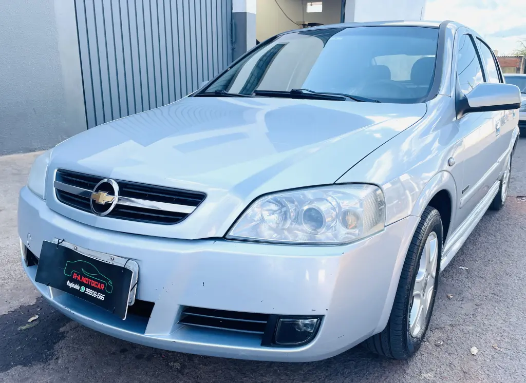 CHEVROLET Astra Hatch - Foto