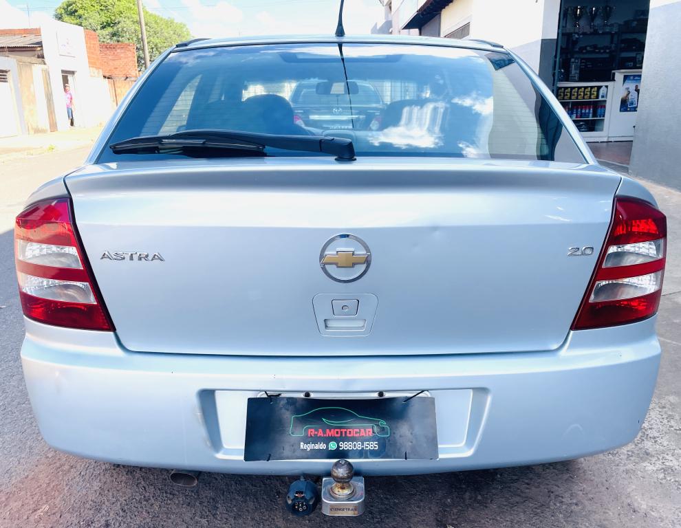 CHEVROLET Astra Hatch - Foto
