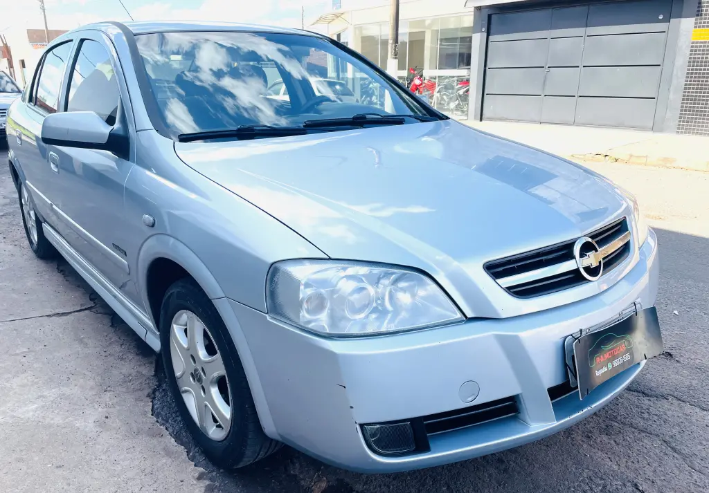 CHEVROLET Astra Hatch - Foto
