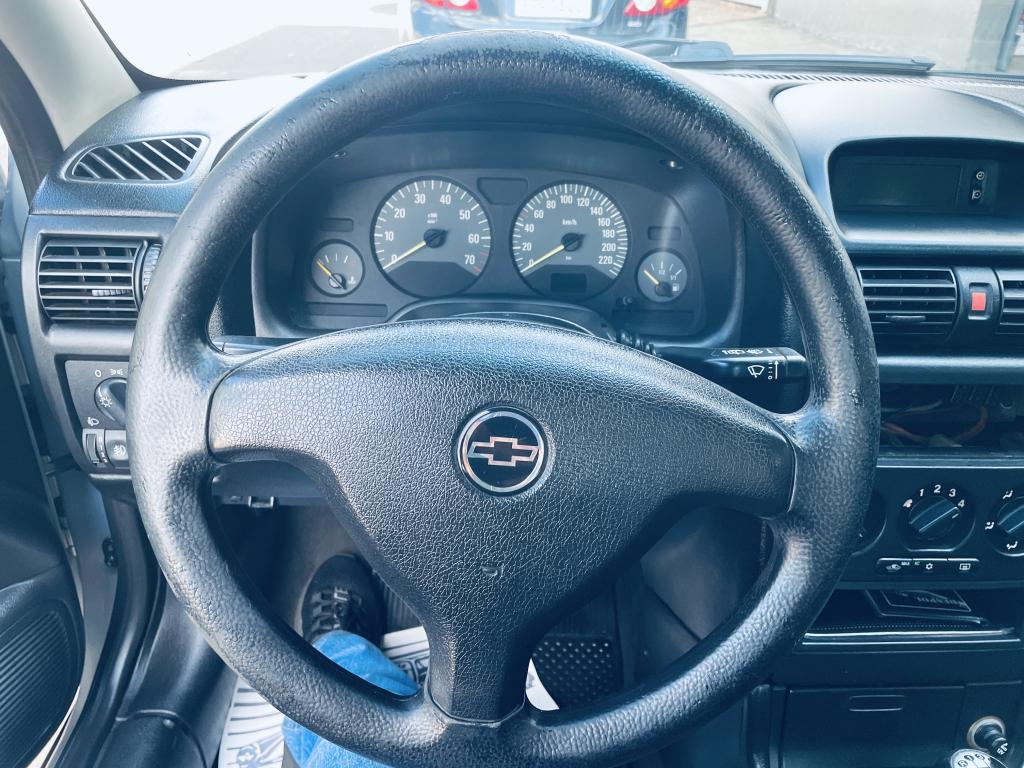 CHEVROLET Astra Hatch - Foto