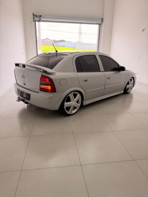 CHEVROLET Astra Hatch - Foto