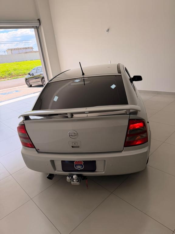 CHEVROLET Astra Hatch - Foto