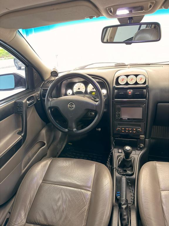 CHEVROLET Astra Hatch - Foto