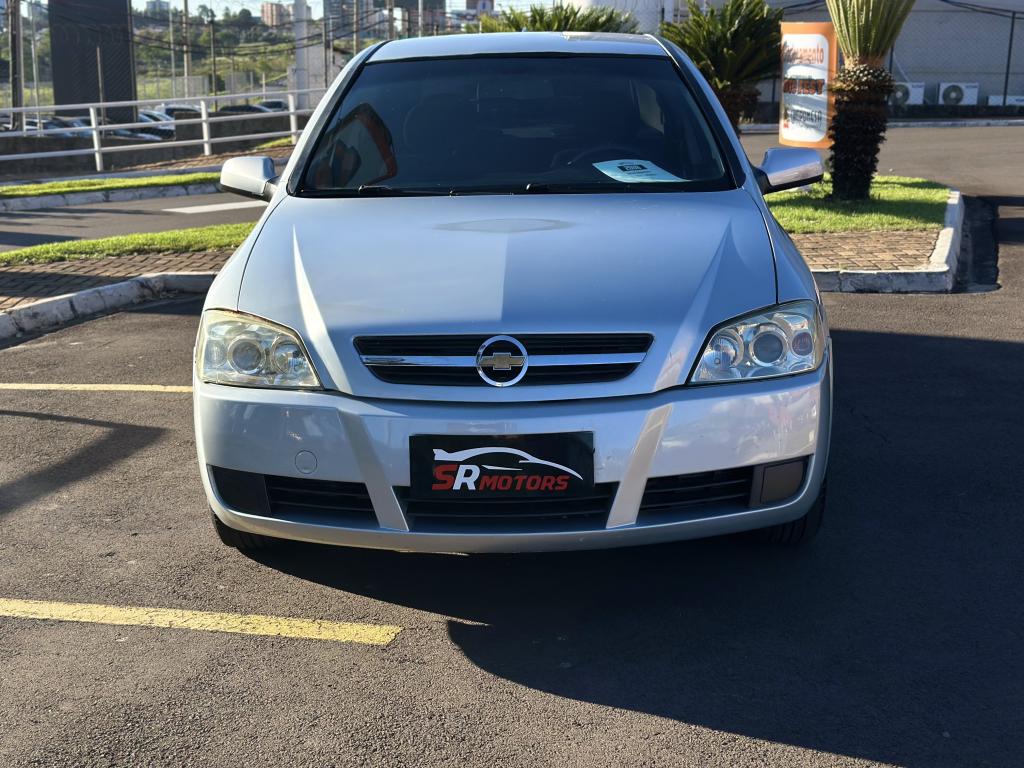 CHEVROLET Astra Hatch - Foto