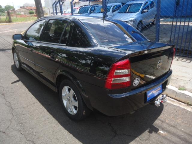 CHEVROLET Astra Sedan - Foto