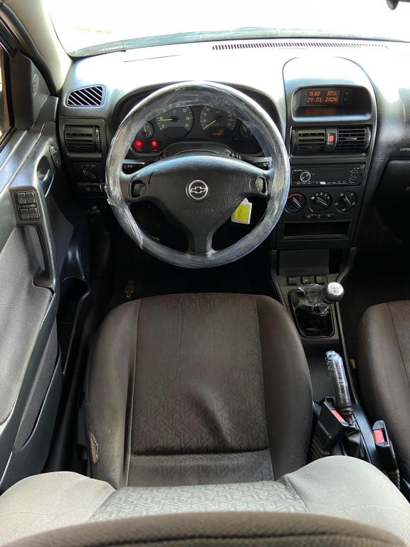 CHEVROLET Astra Sedan - Foto