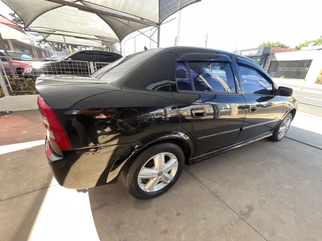 CHEVROLET Astra Sedan - Foto