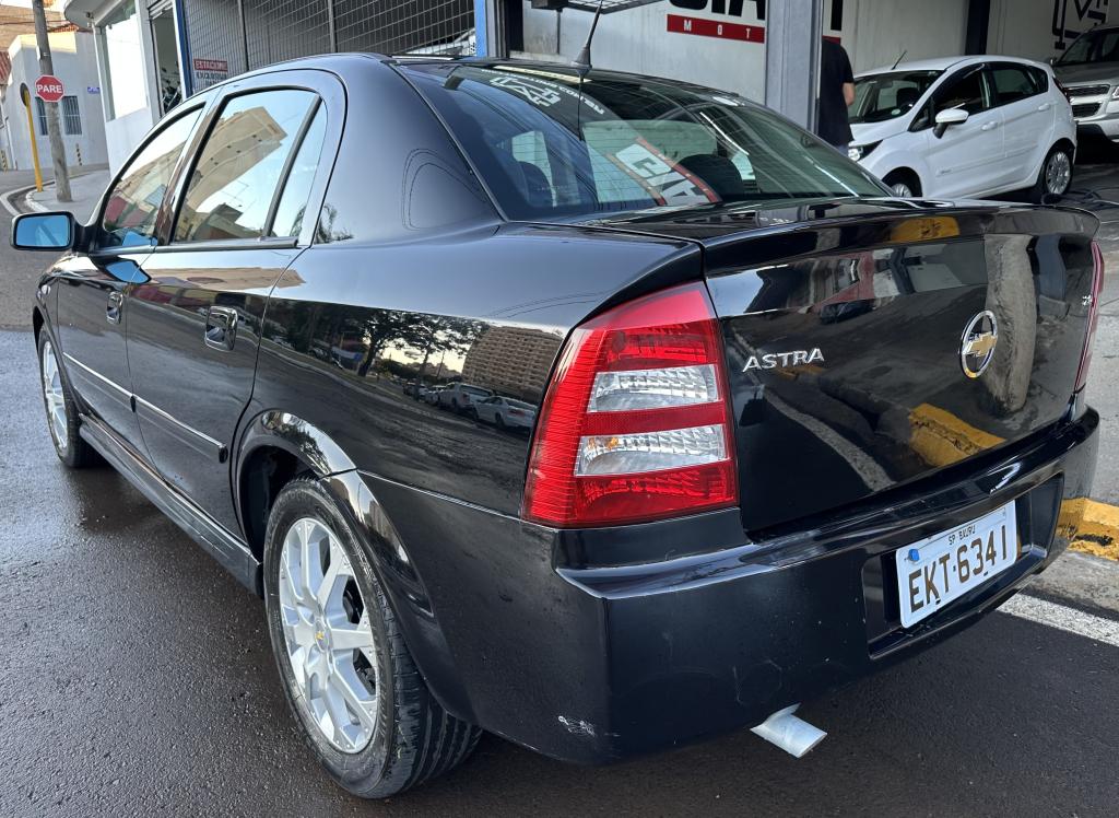 CHEVROLET Astra Sedan - Foto