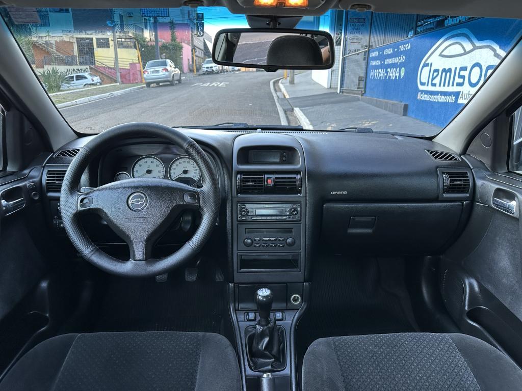 CHEVROLET Astra Sedan - Foto