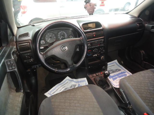 CHEVROLET Astra Sedan - Foto