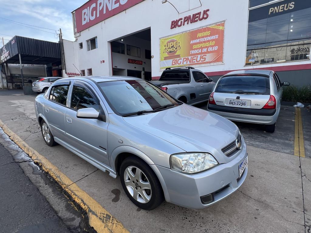 CHEVROLET Astra Sedan - Foto