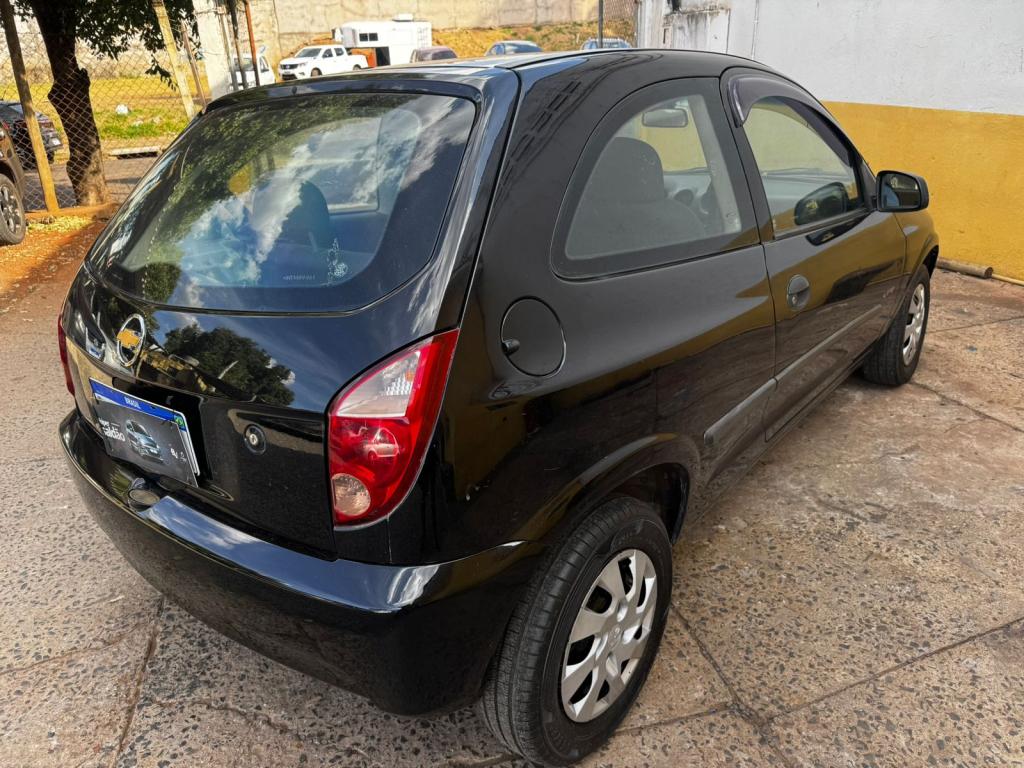 CHEVROLET Celta - Foto