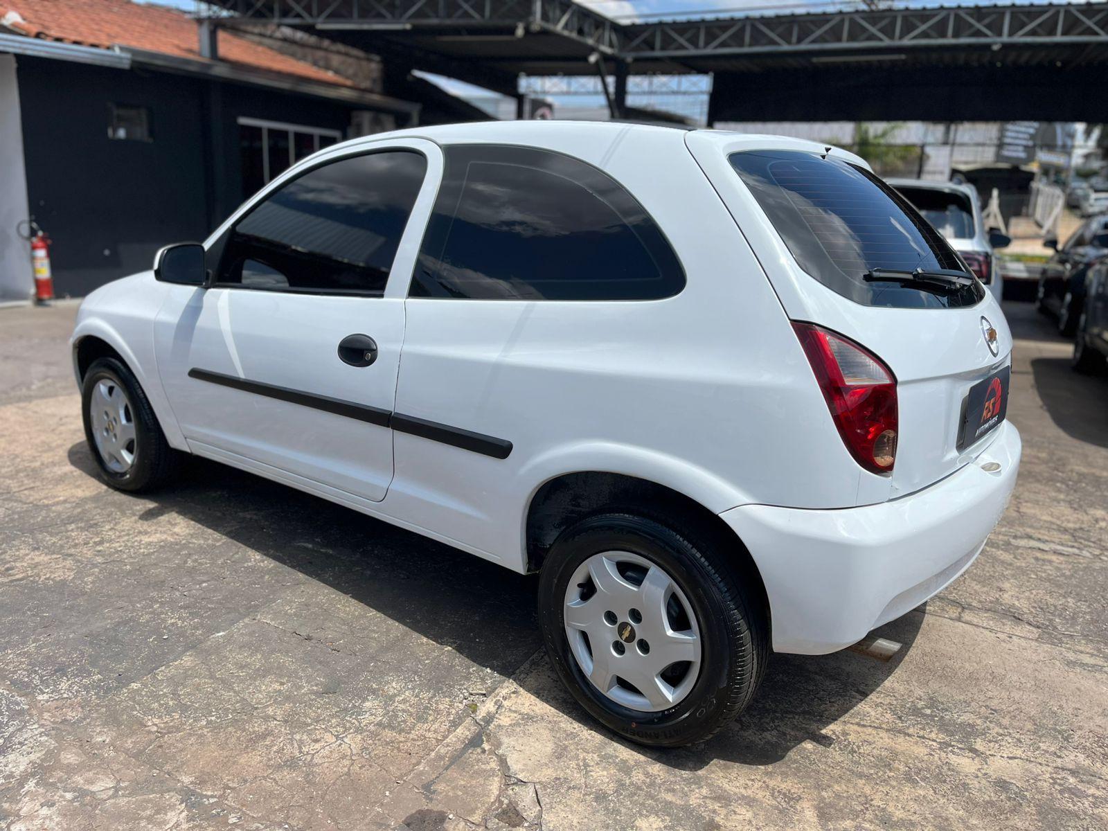 CHEVROLET Celta - Foto