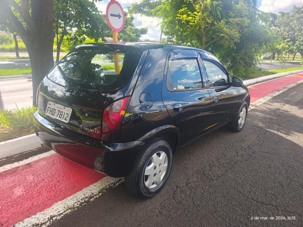 CHEVROLET Celta - Foto