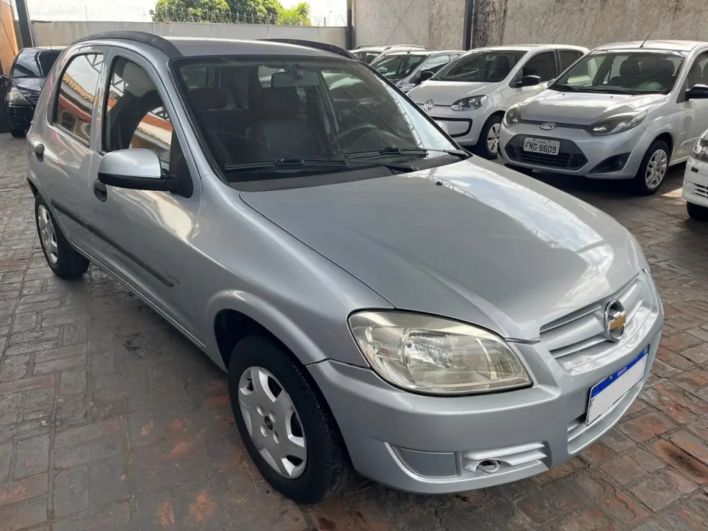 CHEVROLET Celta - Foto
