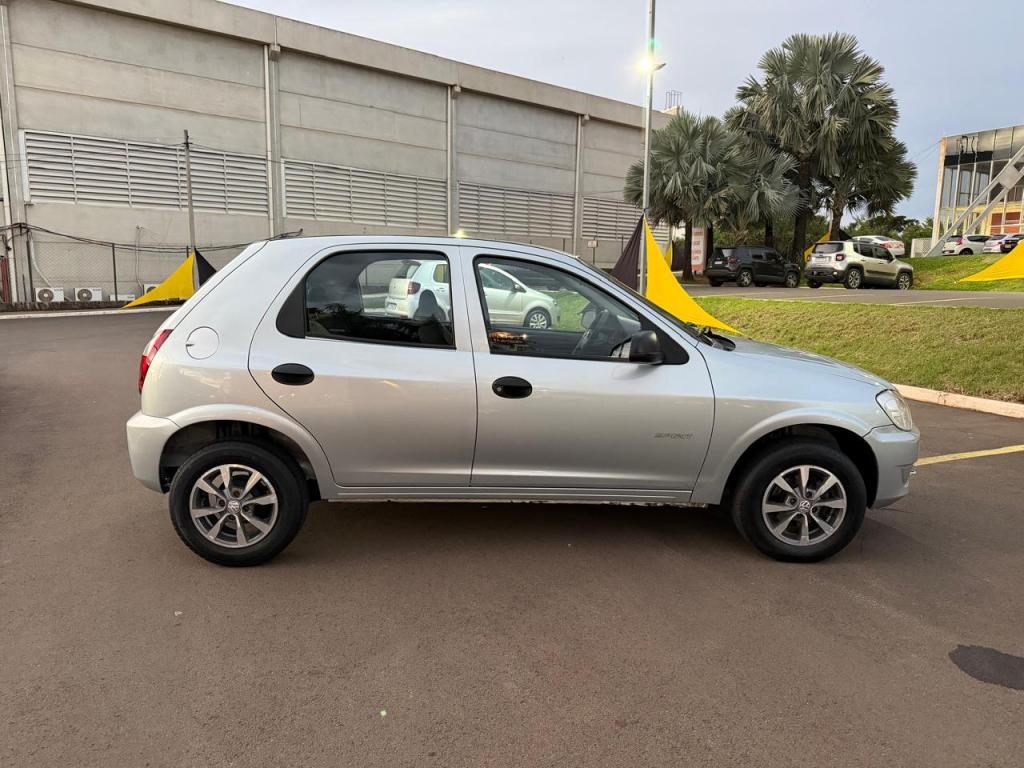 CHEVROLET Celta - Foto
