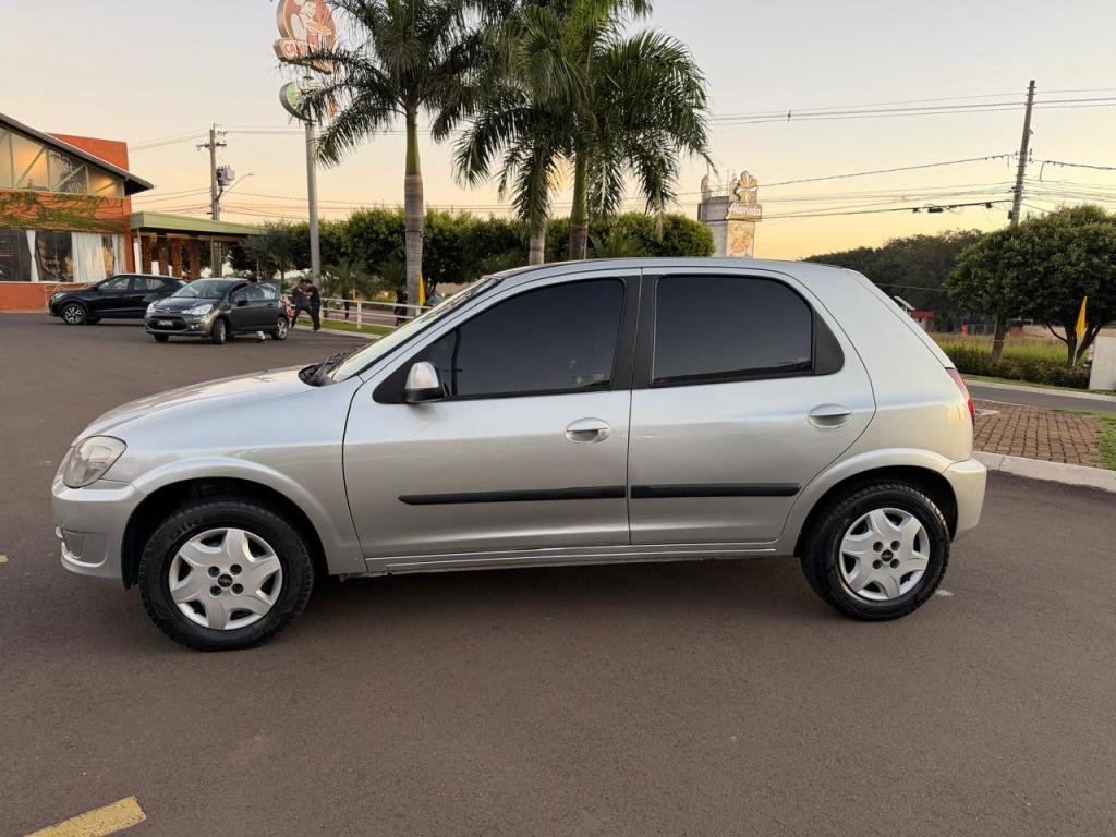 CHEVROLET Celta - Foto