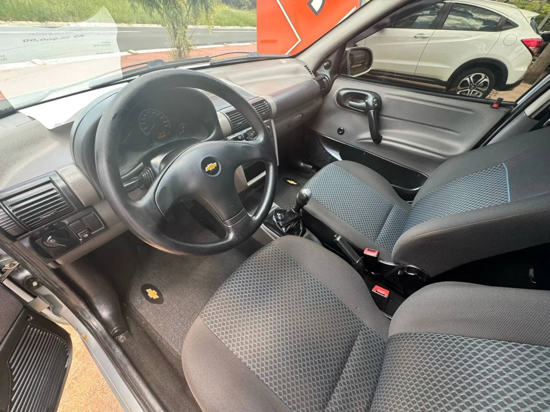 CHEVROLET Classic Sedan - Foto