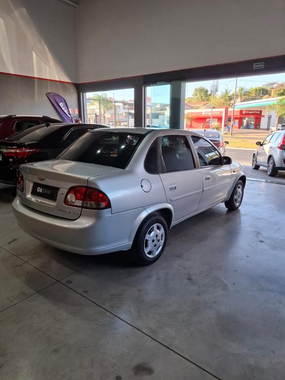 CHEVROLET Classic Sedan - Foto