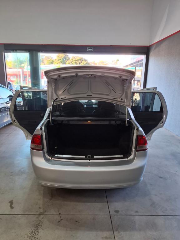 CHEVROLET Classic Sedan - Foto