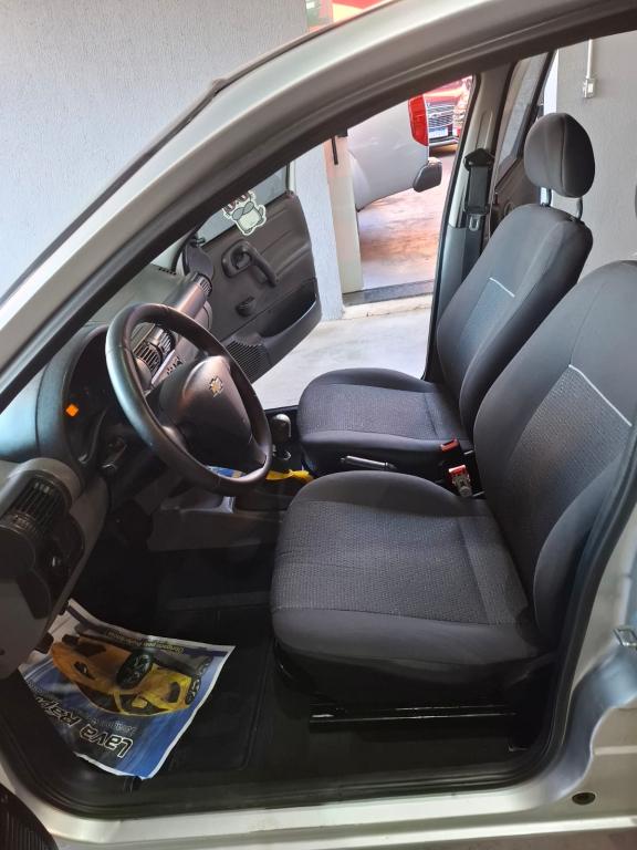 CHEVROLET Classic Sedan - Foto