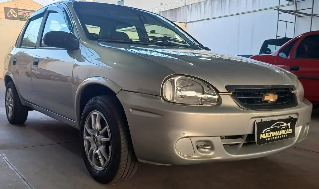 CHEVROLET Classic Sedan - Foto