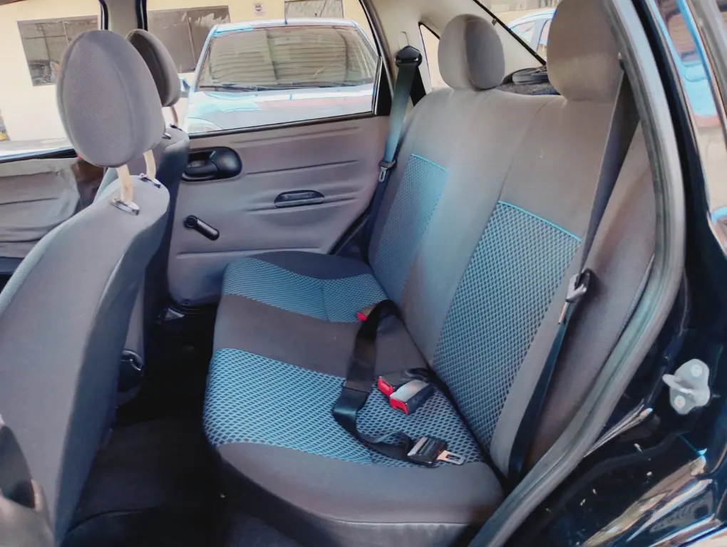 CHEVROLET Classic Sedan - Foto