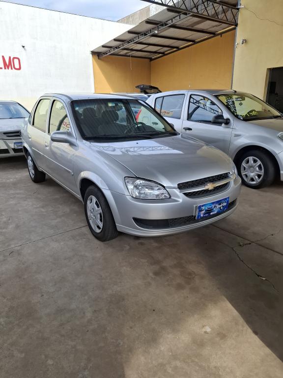 CHEVROLET Classic Sedan - Foto