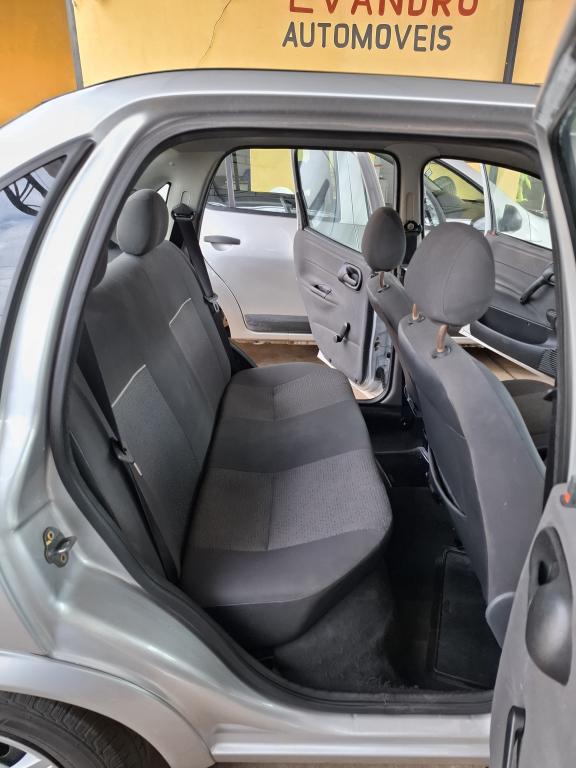 CHEVROLET Classic Sedan - Foto