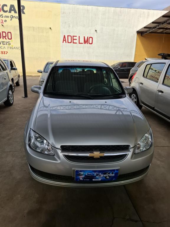CHEVROLET Classic Sedan - Foto