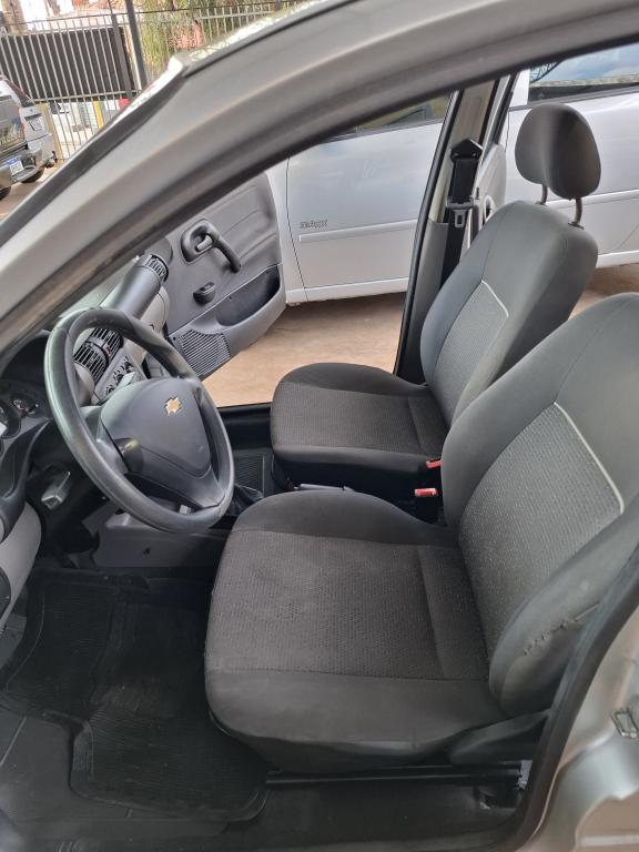 CHEVROLET Classic Sedan - Foto