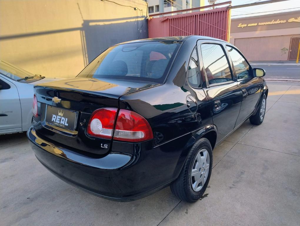 CHEVROLET Classic Sedan - Foto