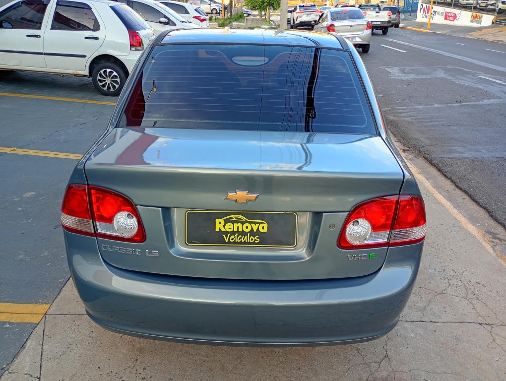 CHEVROLET Classic Sedan - Foto